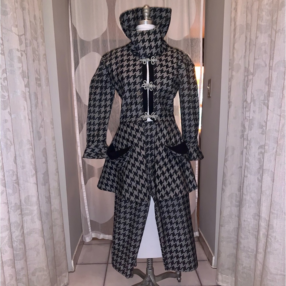 Grey Black flocked houndstooth check suit